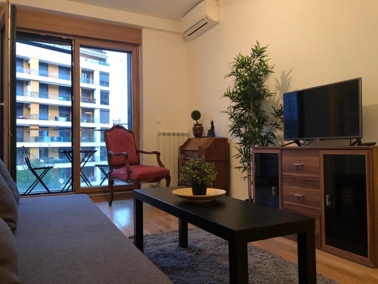 99 Muses Apartments Dordegol Bagian luar foto